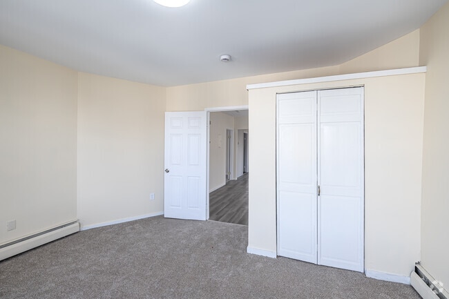 3BR, 1BA - Bedroom
