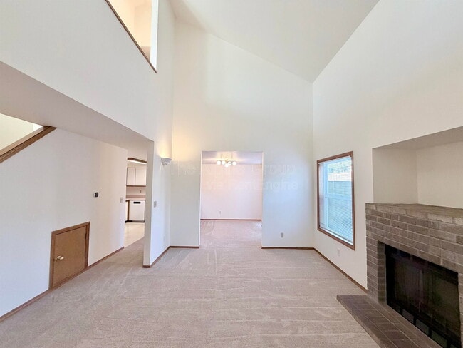 Photo - 719 SW Backcourt Pl