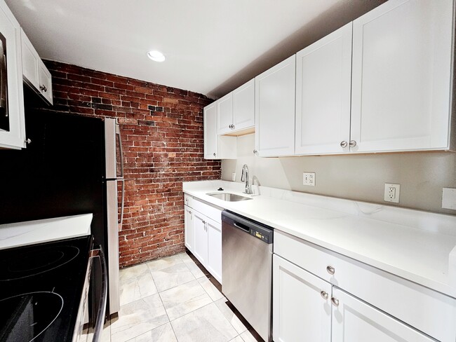 1750 Washington St Unit 3