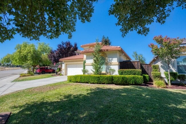 Photo - Amazing Large 3 Bedroom 2 Bathroom Home for Lease in Patterson