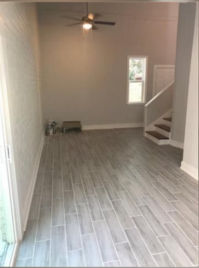 Sala de estar - 19435 Slemmer Rd Unidad 1