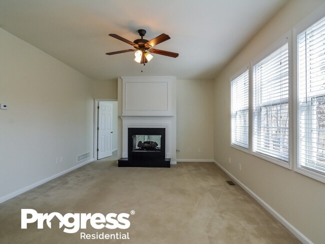 Photo - 101 Bensinger Ct