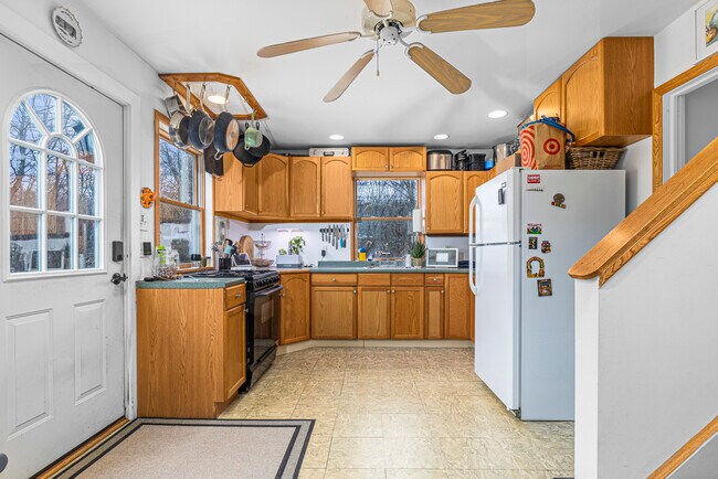 Photo - 45 Caroline Dr