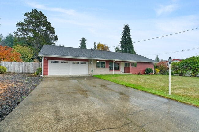 Photo - 410 Lois Ln Ct