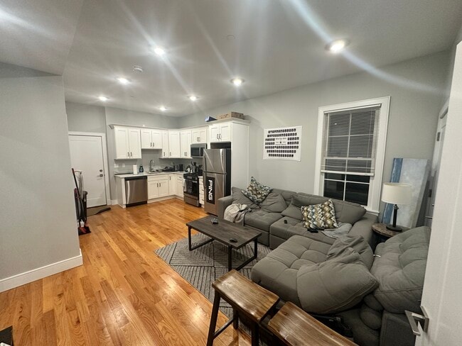 Photo - 1621 Tremont St Unit 2