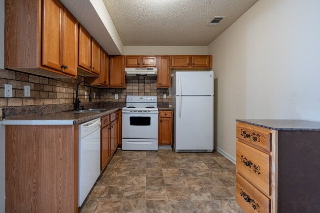 Photo - 43 Middlebrook Dr