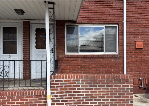 Building Photo - 262-280-280 Chamberlain Ave Unit 4