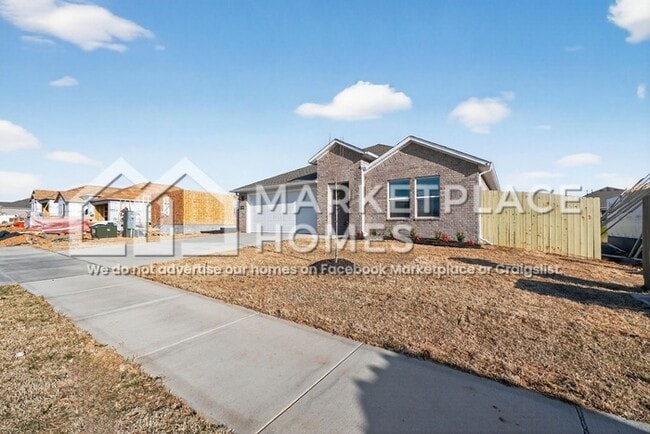 Photo - 3050 Rosalee Ln