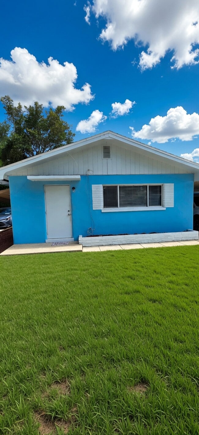Building Photo - 2252 Maple Ave Unit 2254-1