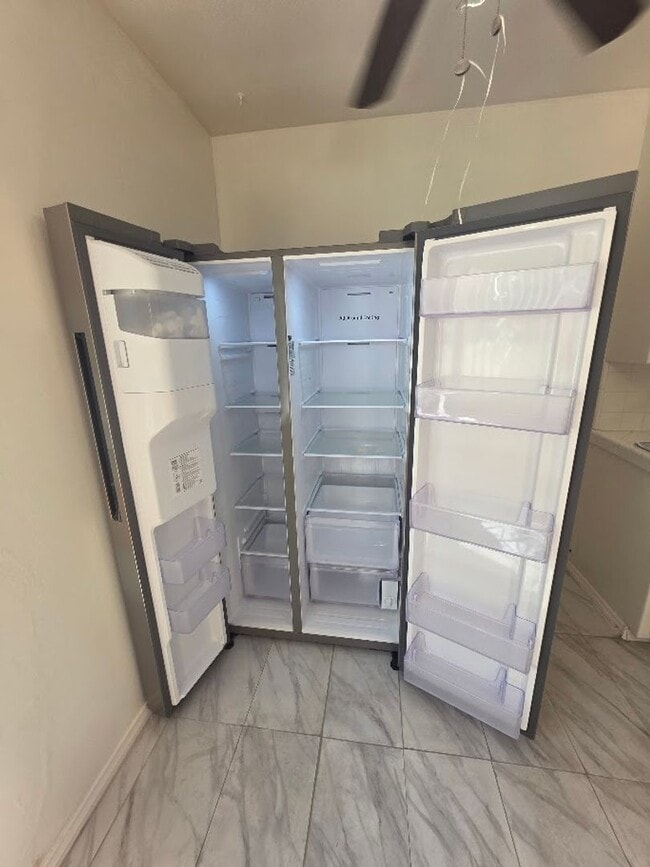 Photo - 1 BD 1 BA CONDO IN DOWNTOWN LONG BEACH Unit 11