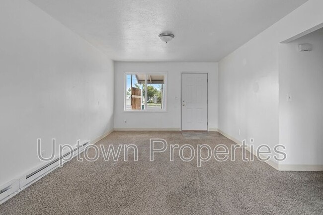 Photo - 130 N 4th Ave