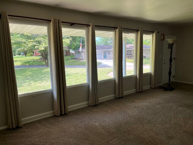 Photo - 25 Cascade Ter