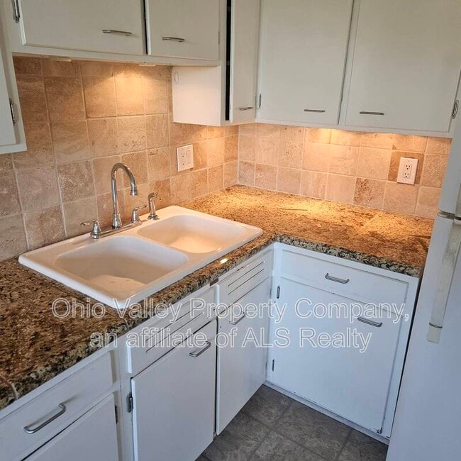 Photo - 2910 Abigail Dr