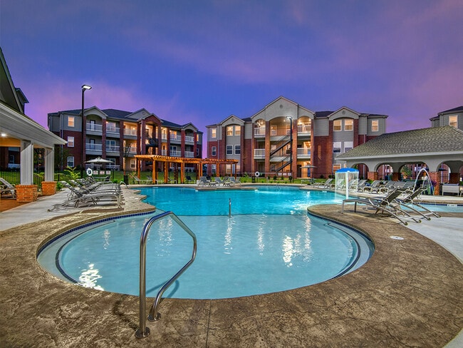 Photo - Walton Crossing