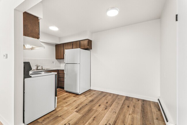 Photo - 1005 Buena Vista Dr, Sun Prairie WI, 53590