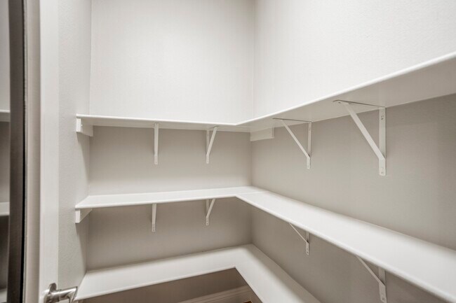 Photo - 14505 Alice Rd