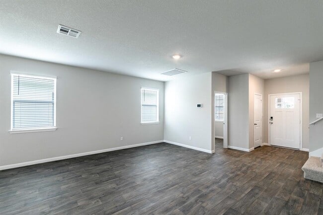 703 Bluffview Dr.