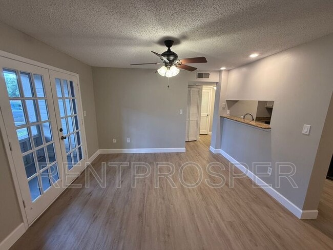 Building Photo - 4645 Cason Cove Dr Unit #2315 Rental