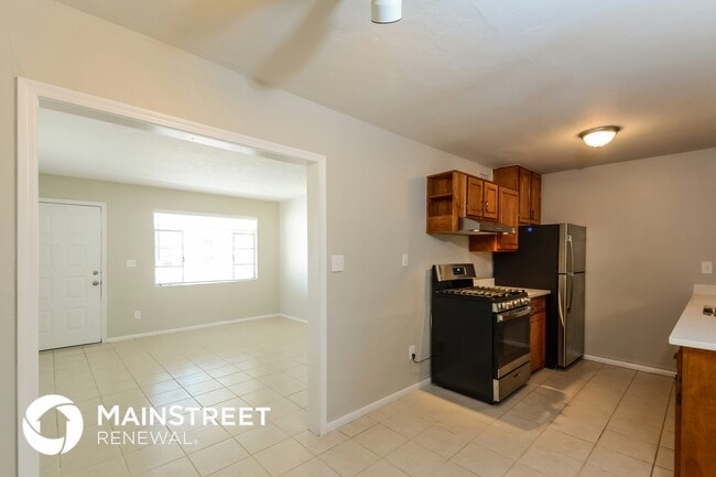 Photo - 4649 E 14th St