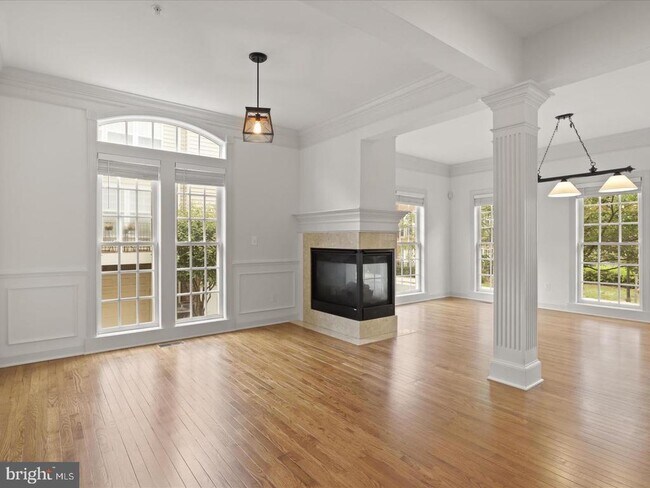 Building Photo - 7980 Vigne Ct