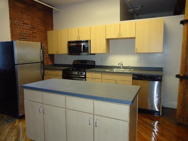 Photo - 790 Tremont St