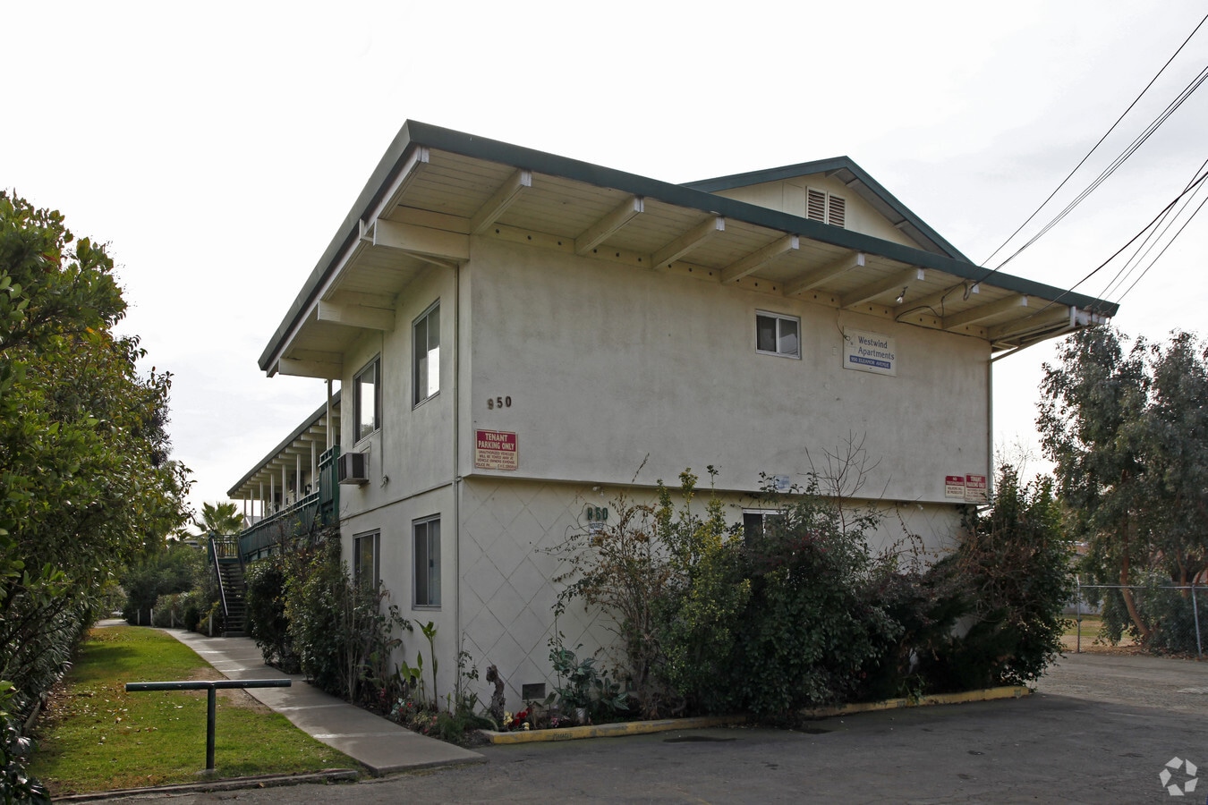 Photo - Westwind Apartments