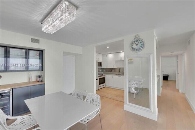 Photo - 100 Bayview Dr