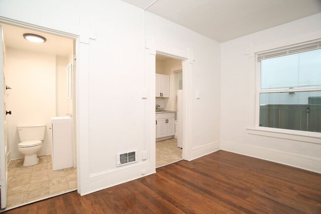 Photo - Towne Apartments