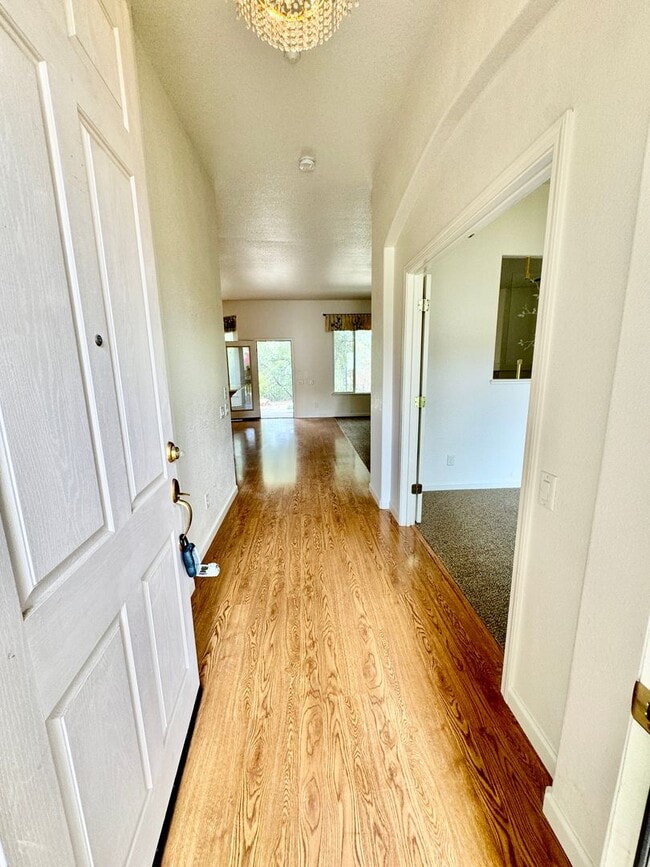Photo - Adult 55+ Lovely Home in Springfield @ Whi...