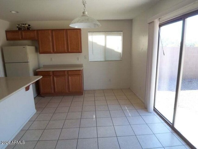 3242 S 94th Dr
