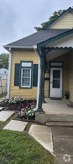 Building Photo - 426 N Warman Ave Rental
