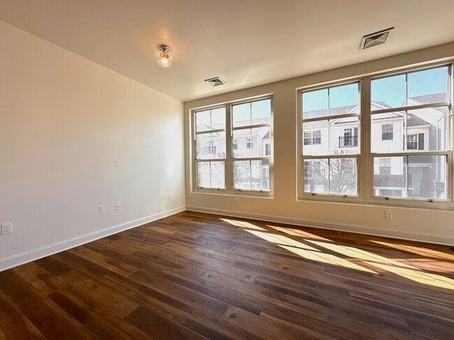 Photo - 55 Mallory Ave Unit 41