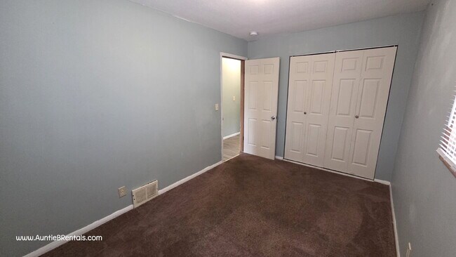 Photo - 3 Bedroom 1 Bath Multiplex Unit #3 – Columbia Heights Unit #3