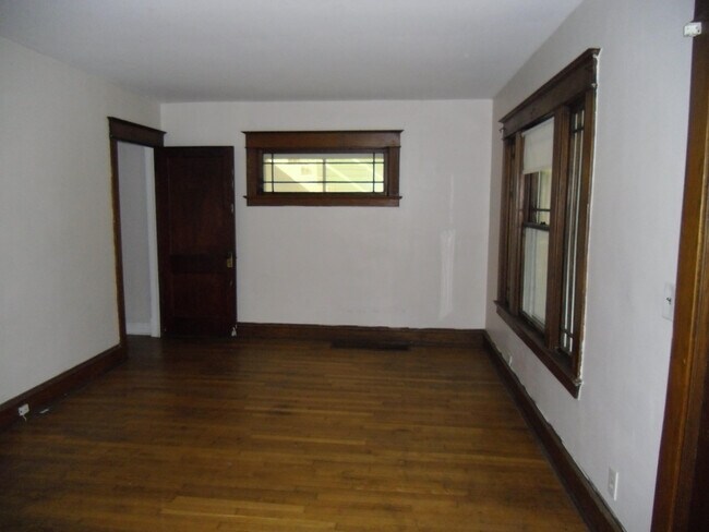 Living Room - 5512 Virginia Ave