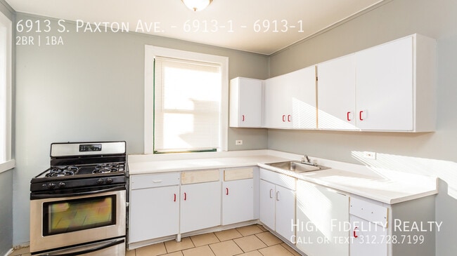 Photo - 6913 S Paxton Ave Unit 6913-1