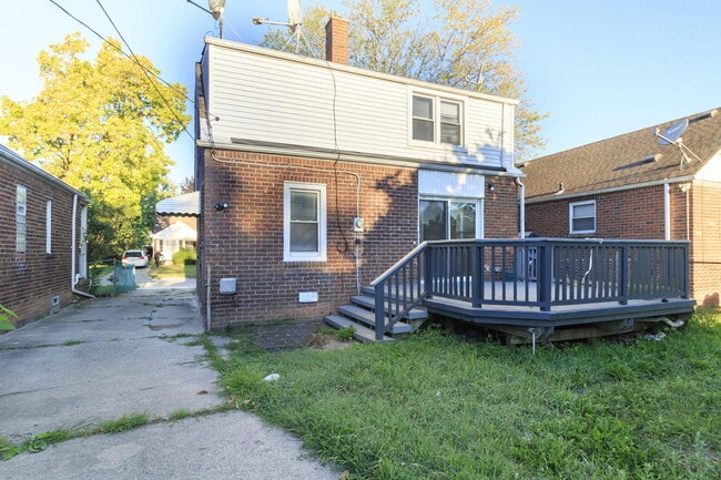 Photo - 6506 Memorial Ave