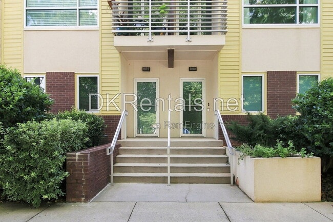 Photo - 201 S Howard St SE Unit 3