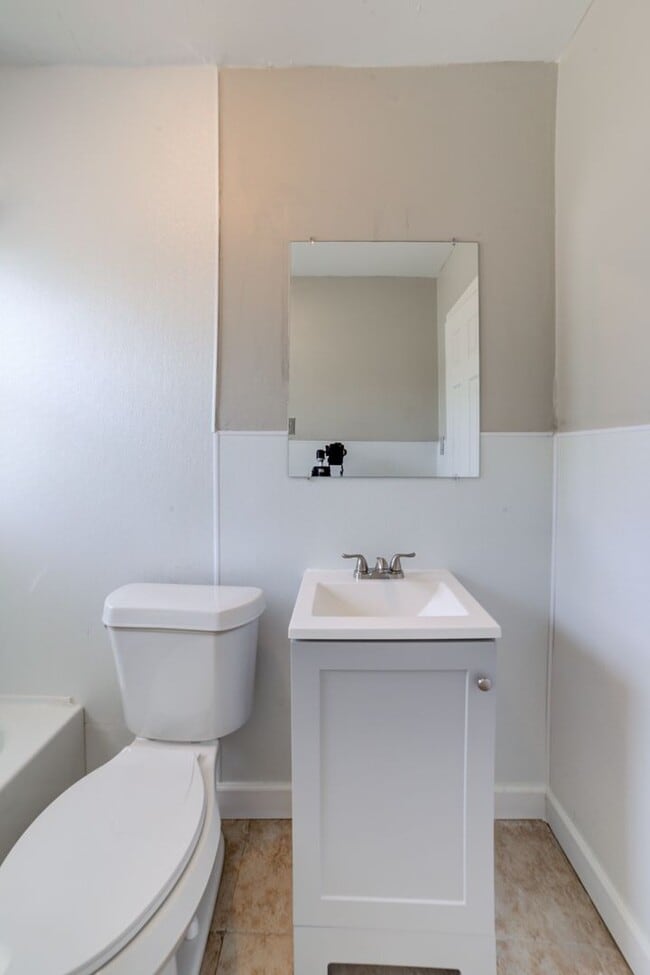Photo - COMING SOON! Newly Renovated 2 Bed / 1 Bath house! Apply today!
