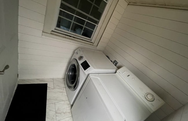 Photo - 1107 Ln St Unit 07