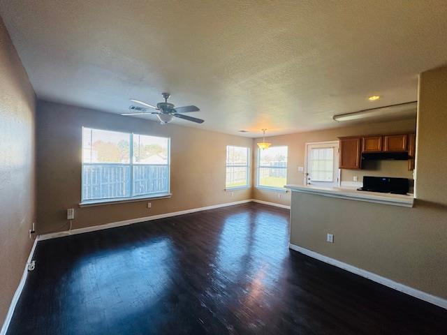 Photo - 2877 Southampton Way