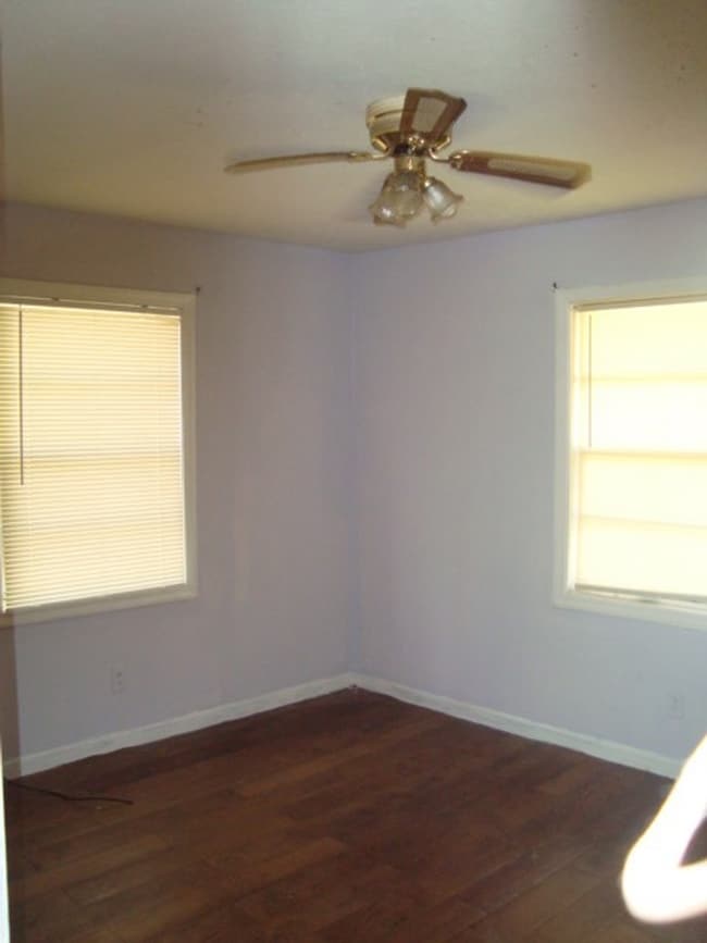 1348 Baker St
