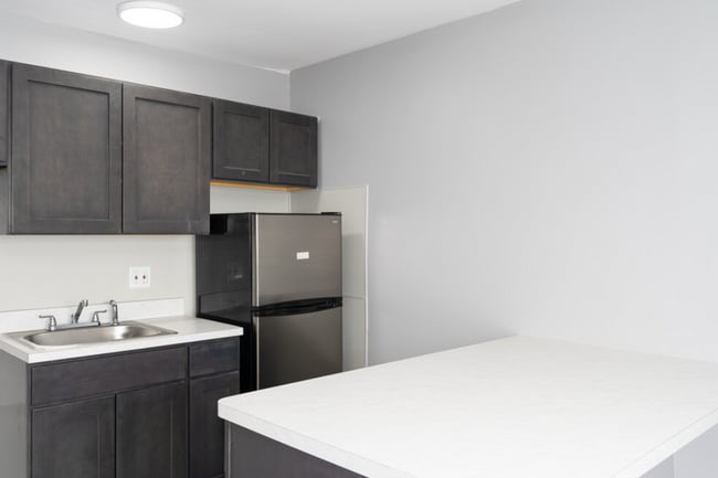 Photo - Penn Lee Court Apartments