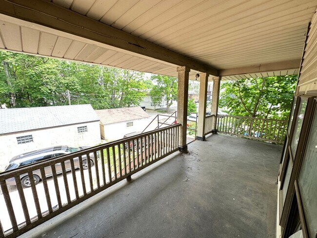 230 E 18th Ave