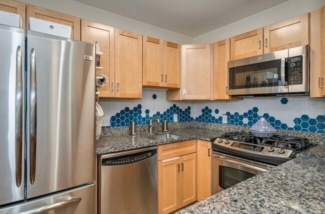Photo - 4040 Washington St Unit 1