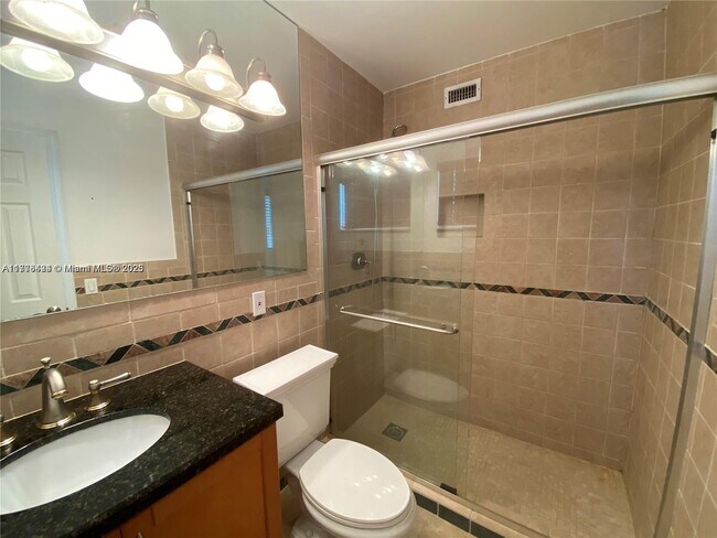 Photo - 3842 NE 171 St Unit 3