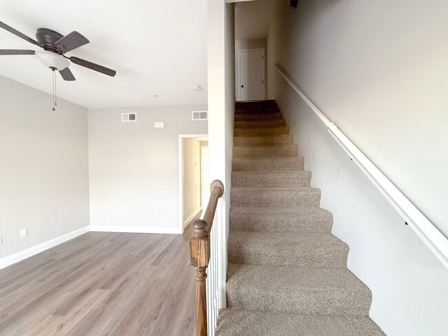Photo - 107 Westfield Ct Unidad 107 Westfield