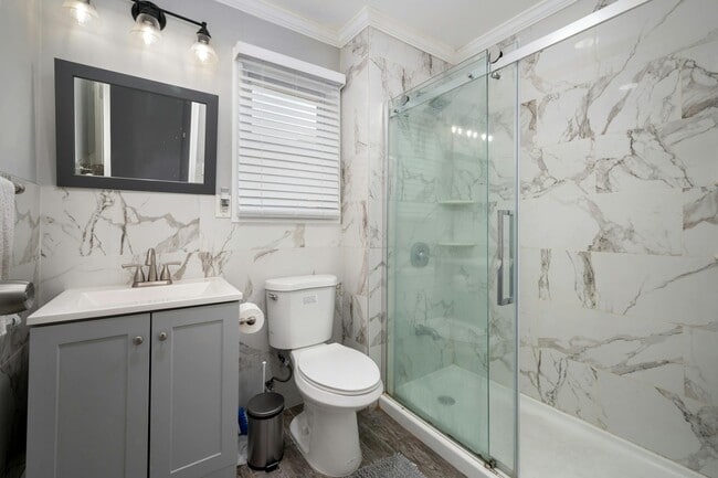 Photo - 180 Littleton Rd Unidad 90