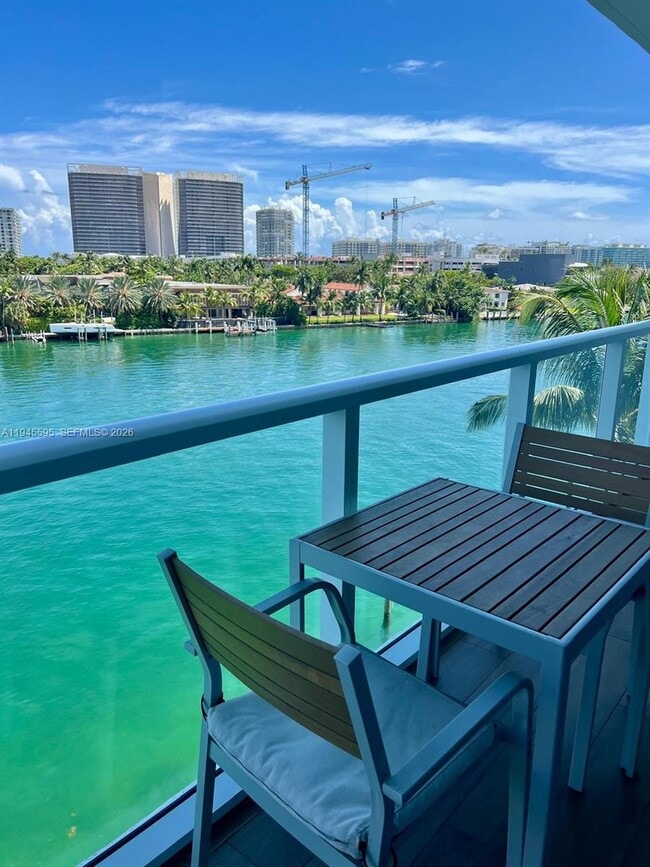 Photo - 9821 E Bay Harbor Dr Unit 605