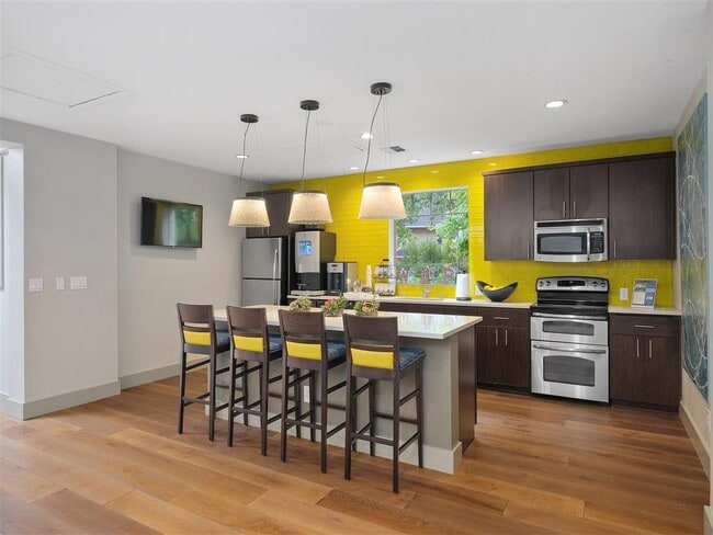 Waterhouse Place Apartment Homes