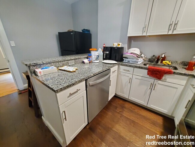 Photo - 846 Huntington Ave Unit 3